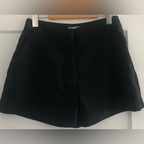 H&M Women’s Shorts - Picture 2 of 8
